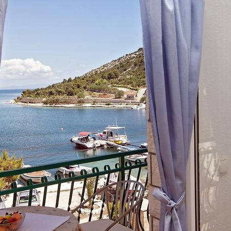 Villa Stana Vinišće Eksteriør bilde