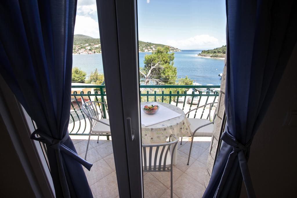 Villa Stana Vinišće Eksteriør bilde